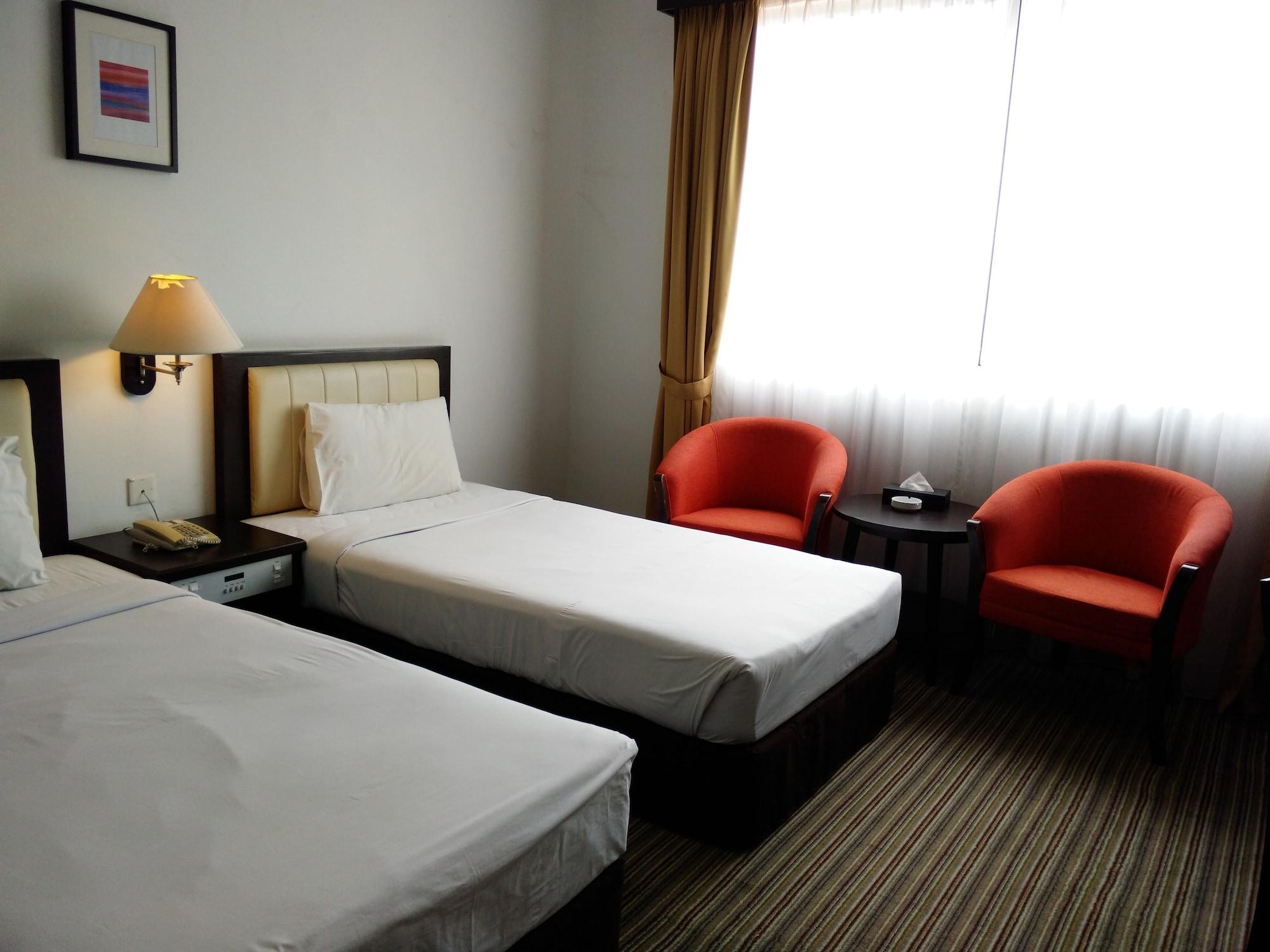 Hotel Seri Malaysia Kepala Batas Кепала Батас Екстериор снимка