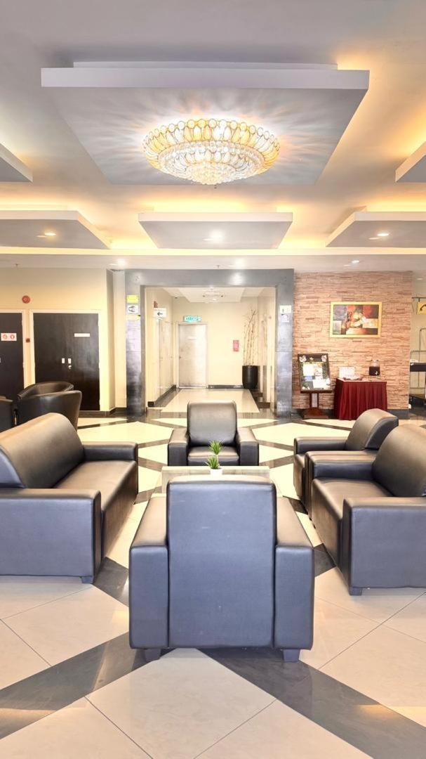 Hotel Seri Malaysia Kepala Batas Кепала Батас Екстериор снимка